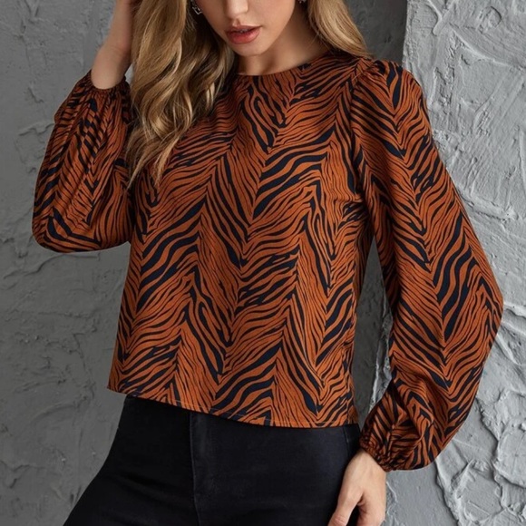 Allover print long sleeve Blouse - Picture 4 of 5